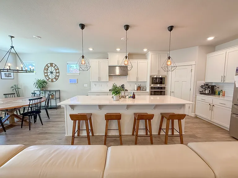 4785 S 16th Dr — Photo 14
