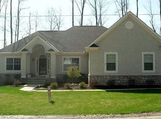 61 Hiawatha Dr, Powell, OH 43065