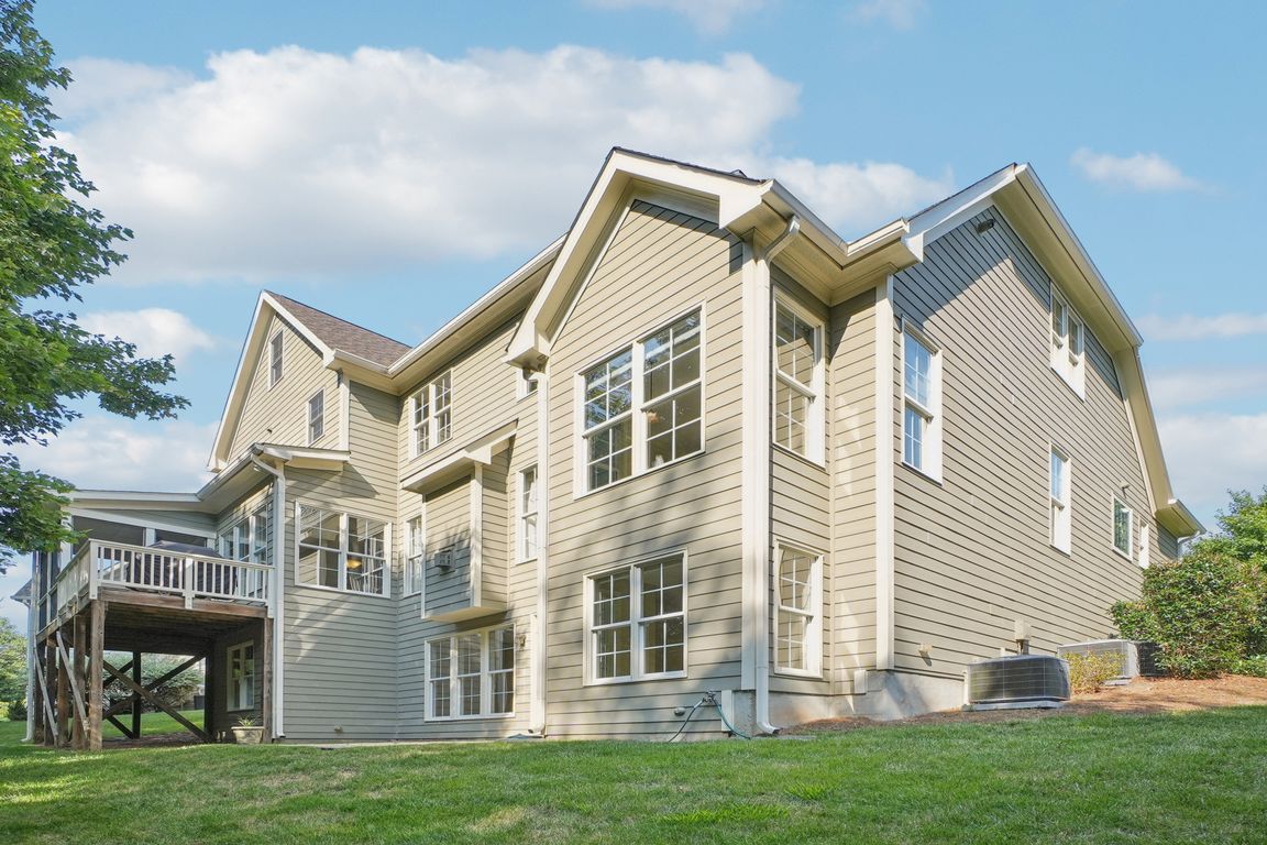 next background image