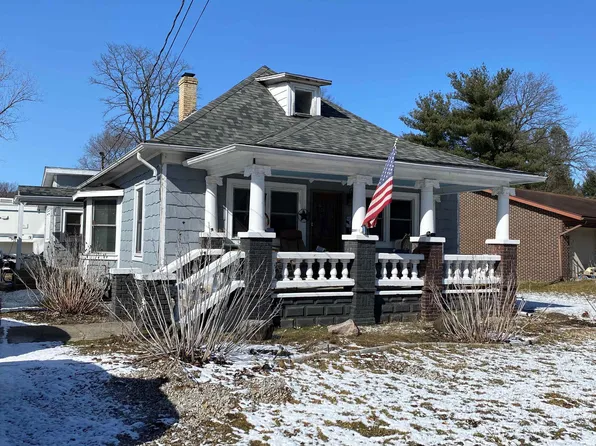 207 Trout Creek Rd, Bristol, IN 46507