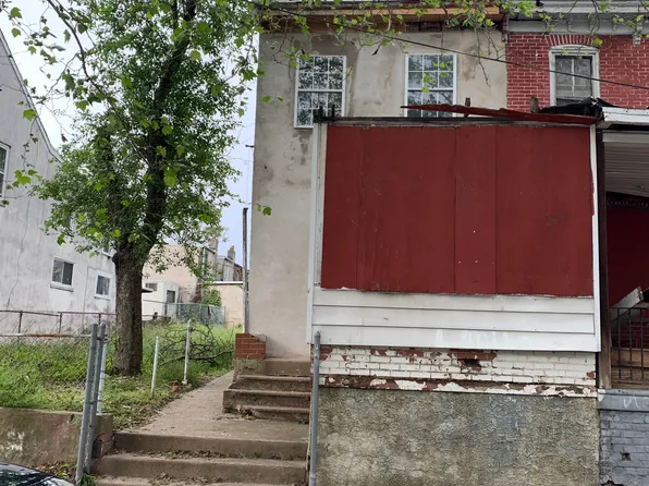 343 Lamokin St, Chester, PA 19013