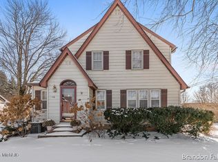 1140 144th Ave, Wayland, MI 49348