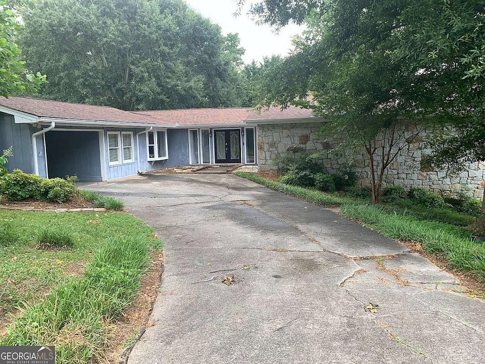 1st image of 402 Emily Dr SW