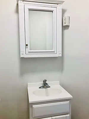 Rented by Warren T Real Estate Corp. | media 14