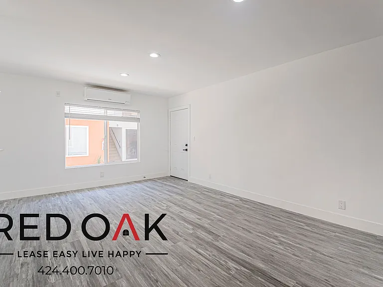 1350 N Fuller Ave #4 — Photo 6