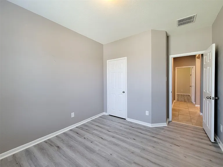 14202 Persimmon Woods Dr — Photo 28