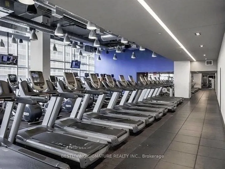 386 Yonge St #1409 — Photo 19
