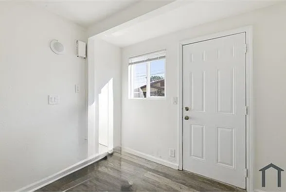350 E 60th St — Photo 11