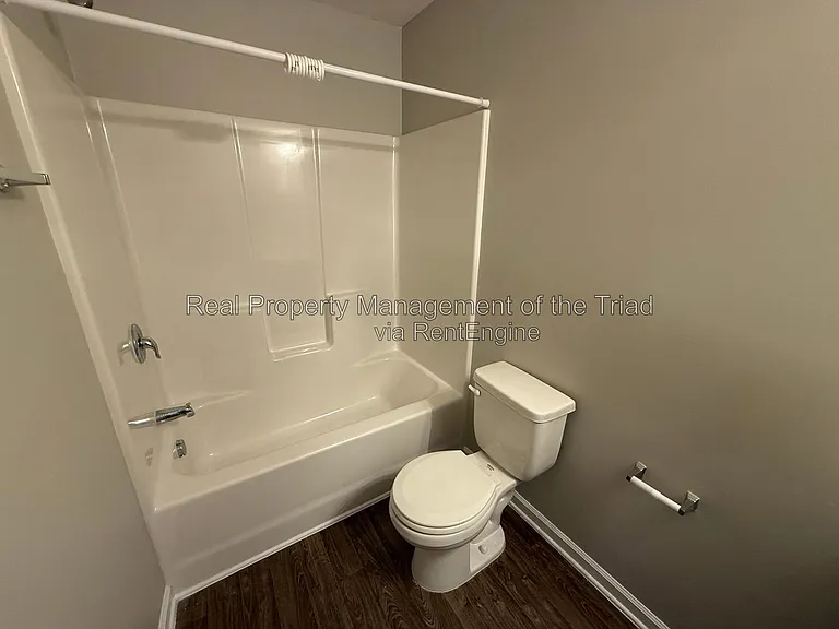 1207 Willard St — Photo 16