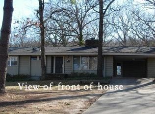 1629 S River Meadows Dr, Fayetteville, AR 72701