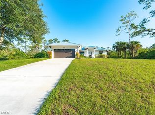 5003 NE Tradewinds Cir, Labelle, FL 33935