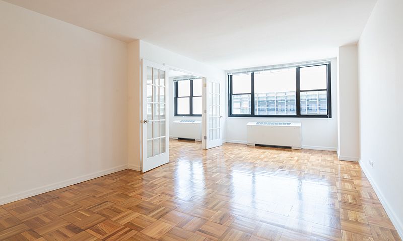 2nd image of 330 W 58th St APT 9K