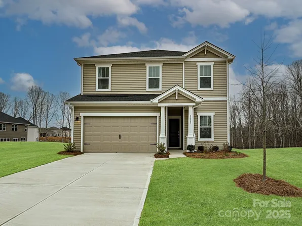 2139 Rolling Hills Ct, Stanley, NC 28164