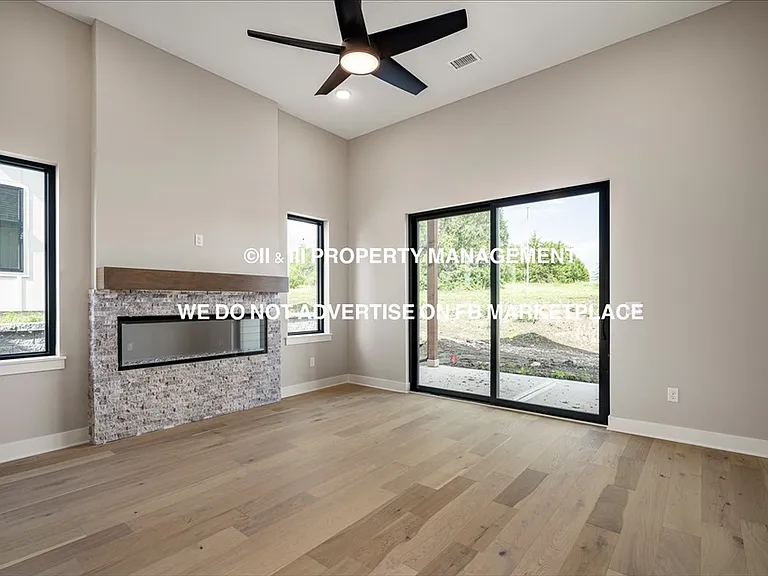 9579 Jupiter St — Photo 14