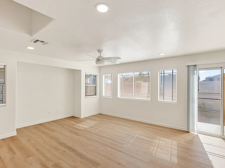 10213 Missouri Meadows St — Photo 6