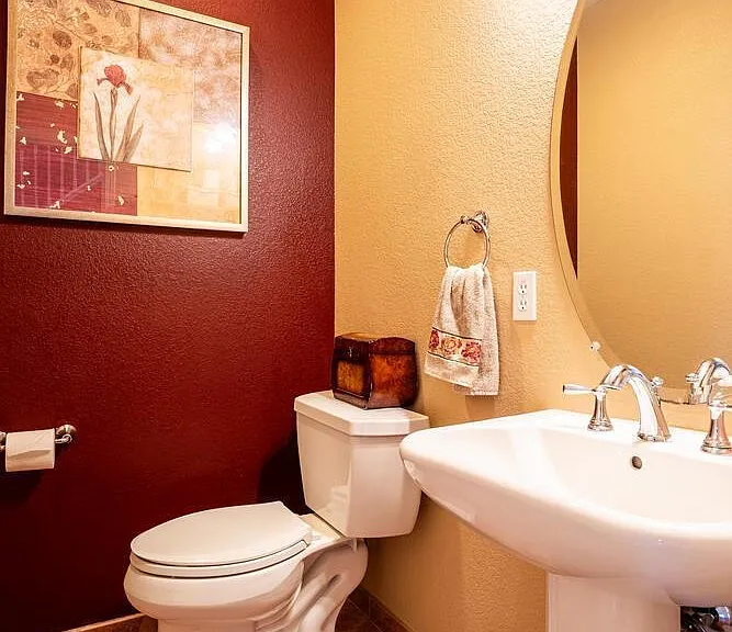 820 Ben Ingram Ln — Photo 2