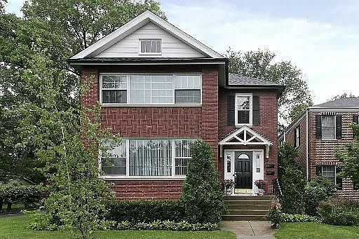 1st image of 700 Oakwood Ave