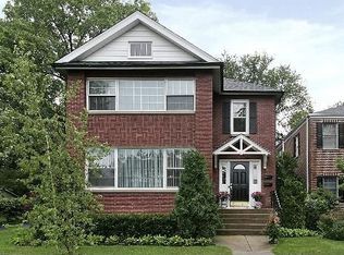 700 Oakwood Ave, Lake Forest, IL 60045