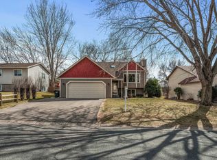1880 Bear Path Trl, Eagan, MN 55122