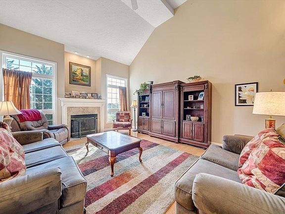 4th image of 409 Wildflower Ln