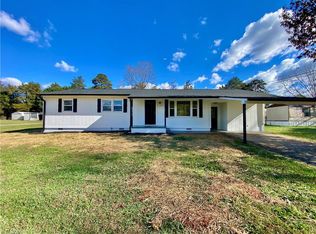 272 Jeanette Dr, Lexington, NC 27295