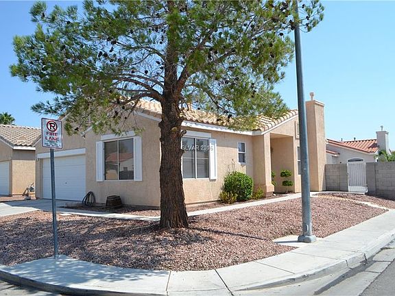 3rd image of 958 Country Skies Ave