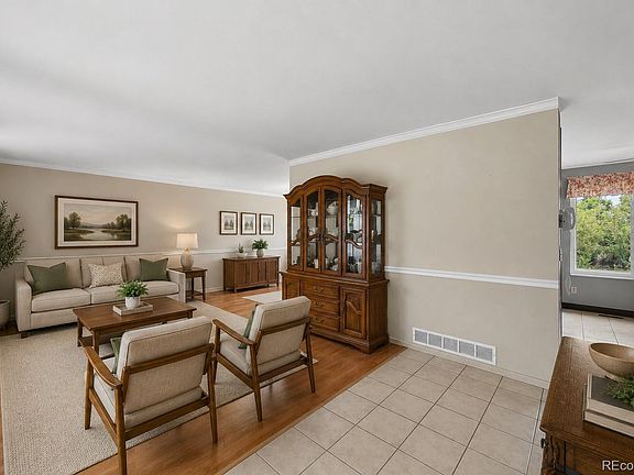 5th image of 10160 Lee Street