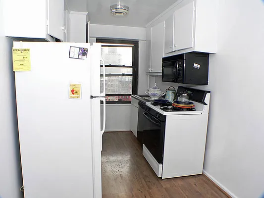 Rented by LoHo Realty | media 5