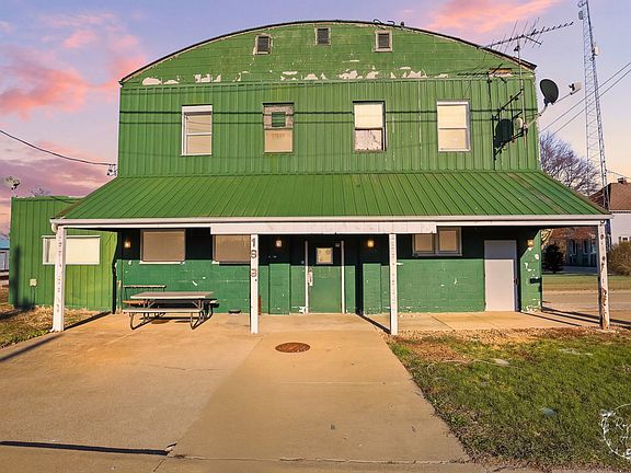 2nd image of 19 S Green St #1