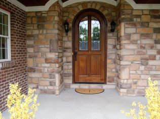 1806 Wyoming Ct, Lawrenceburg, IN 47025