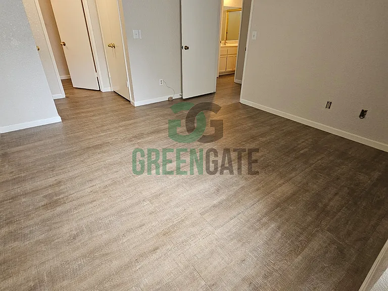1108 Cedar Creek Dr #1 — Photo 32