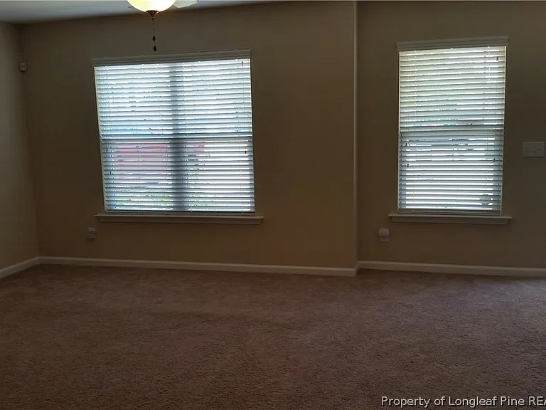 100 Burr Oak Cir — Photo 16