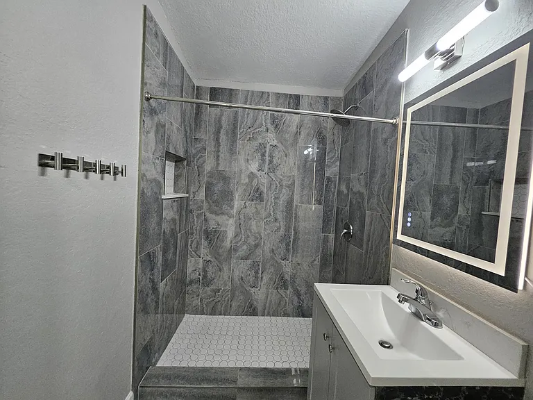 10117 N Ola Ave — Photo 22