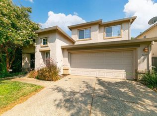 9609 Flame Tokay Way, Elk Grove, CA 95624