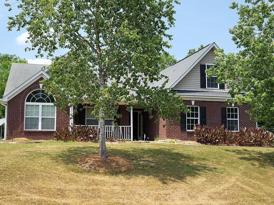 1st image of 145 Oakwood Dr