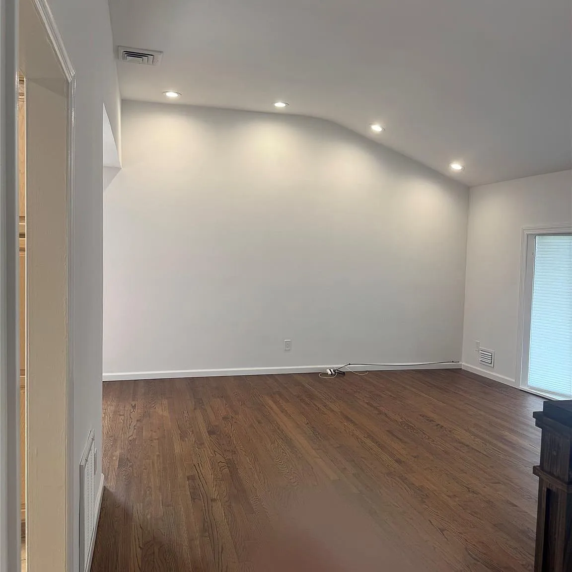 4 bed, 2.5 bath, 1970 sqft, $5,500 — Photo 4