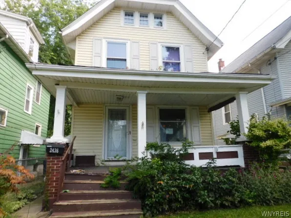 2436 Cleveland Ave, Niagara Falls, NY 14305
