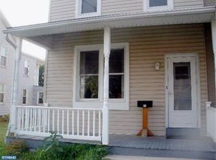 51 E High St, Topton, PA 19562