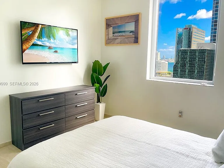 1050 Brickell Ave #2208 — Photo 6