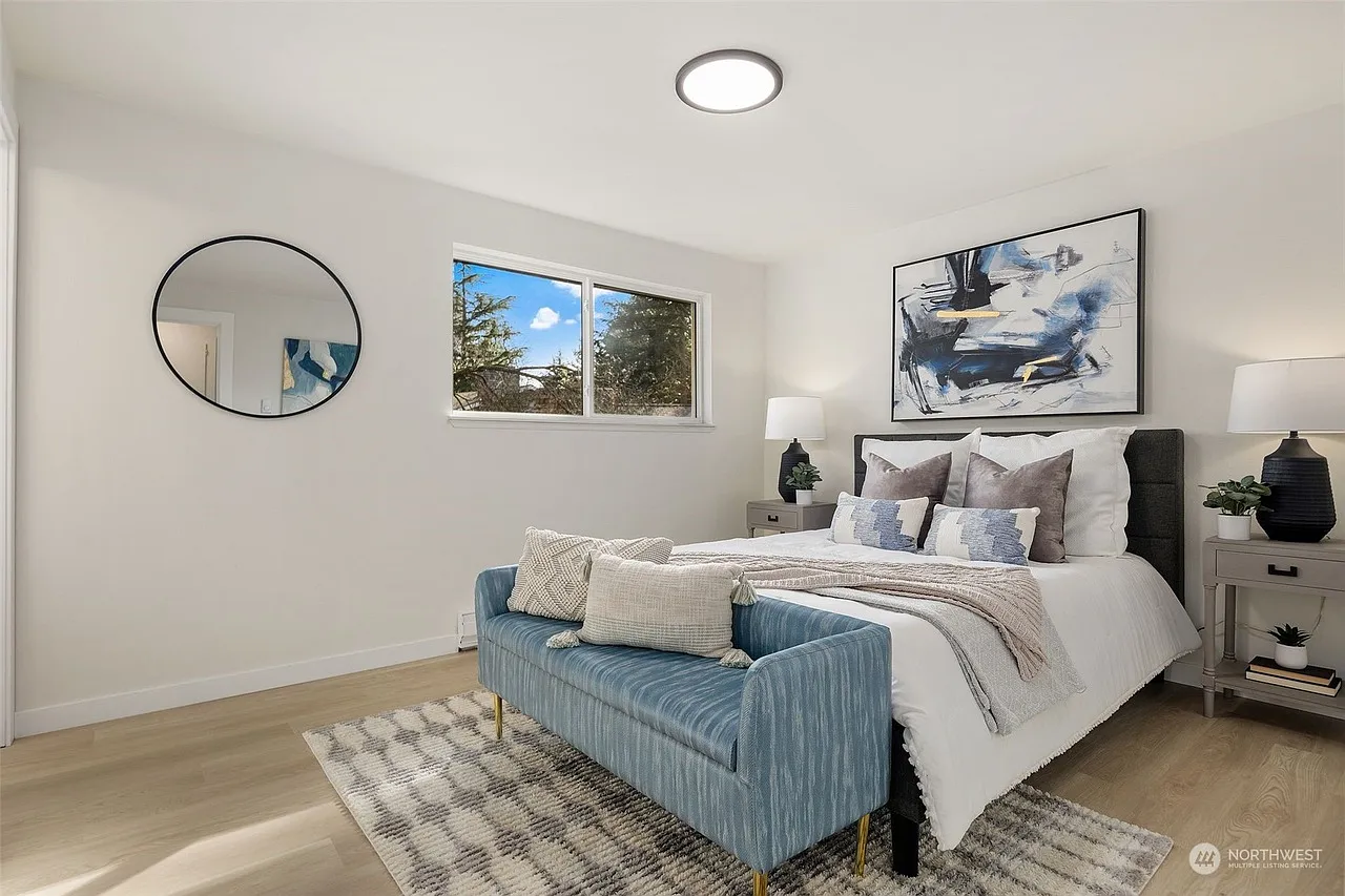 3 bed, 1200 sqft, $3,500 — Photo 4