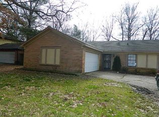 1010 S Roselawn Dr, West Memphis, AR 72301