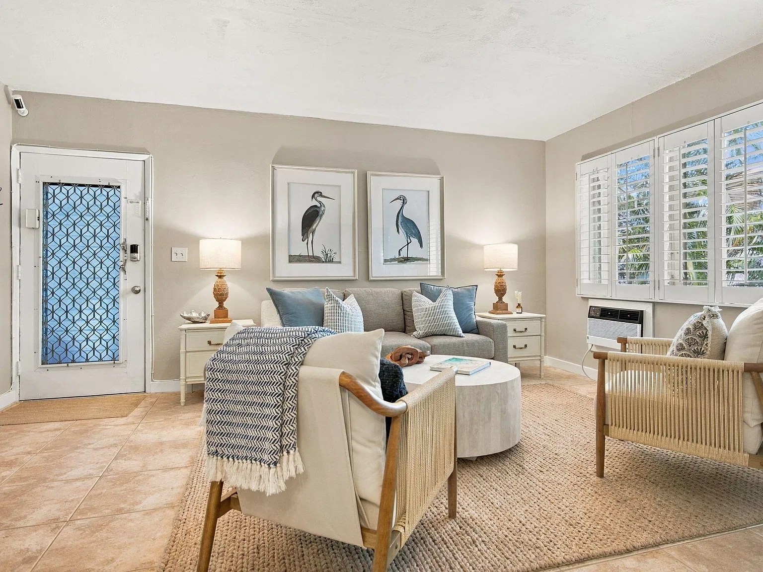 1 bed, 1.0 bath, 691 sqft, $2,350 — Photo 3