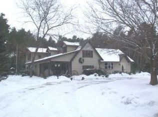 4473 Pine Ln, Suamico, WI 54313