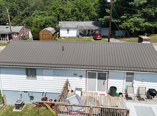 469 Matthews Rd, Ronceverte, WV 24970