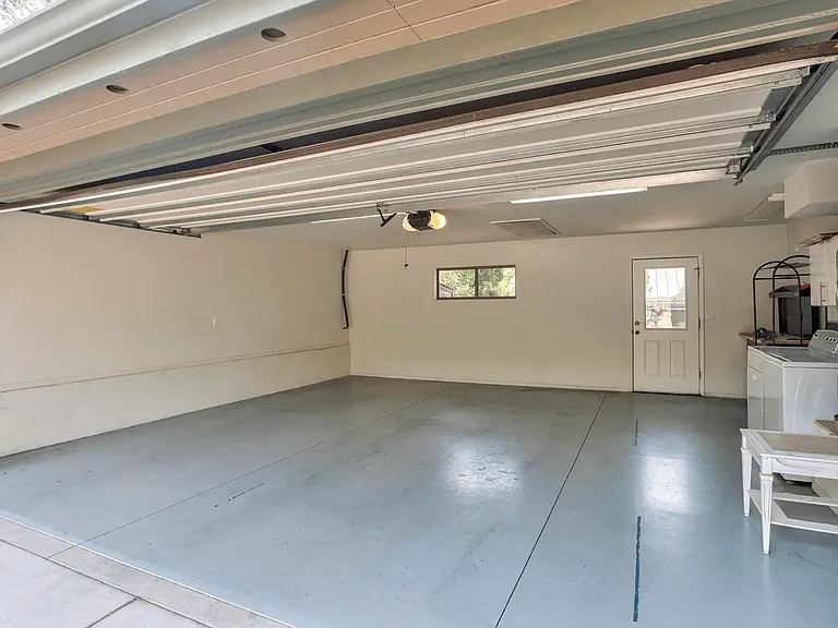 803 W Saint Moritz Dr — Photo 20