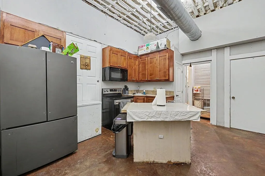 1 bed, 1.0 bath, 1150 sqft, $1,100 — Photo 4