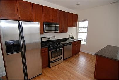 3rd image of 6834 N Ashland Blvd #2