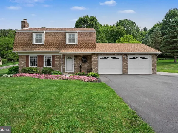 4283 Carlisle Rd, Gardners, PA 17324
