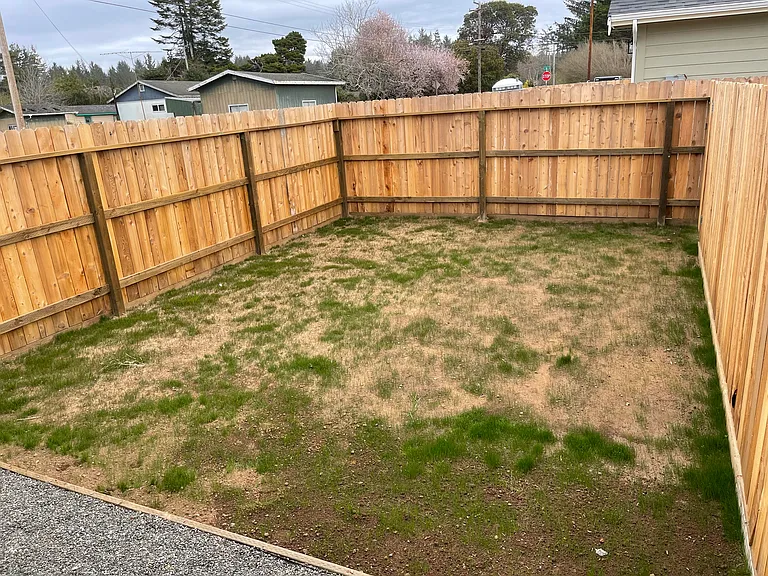 1841 Lime Ave — Photo 24
