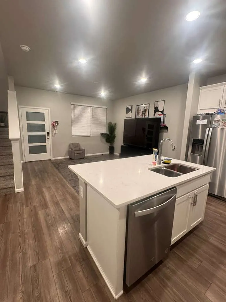 21201 East 63rd Drive — Photo 3